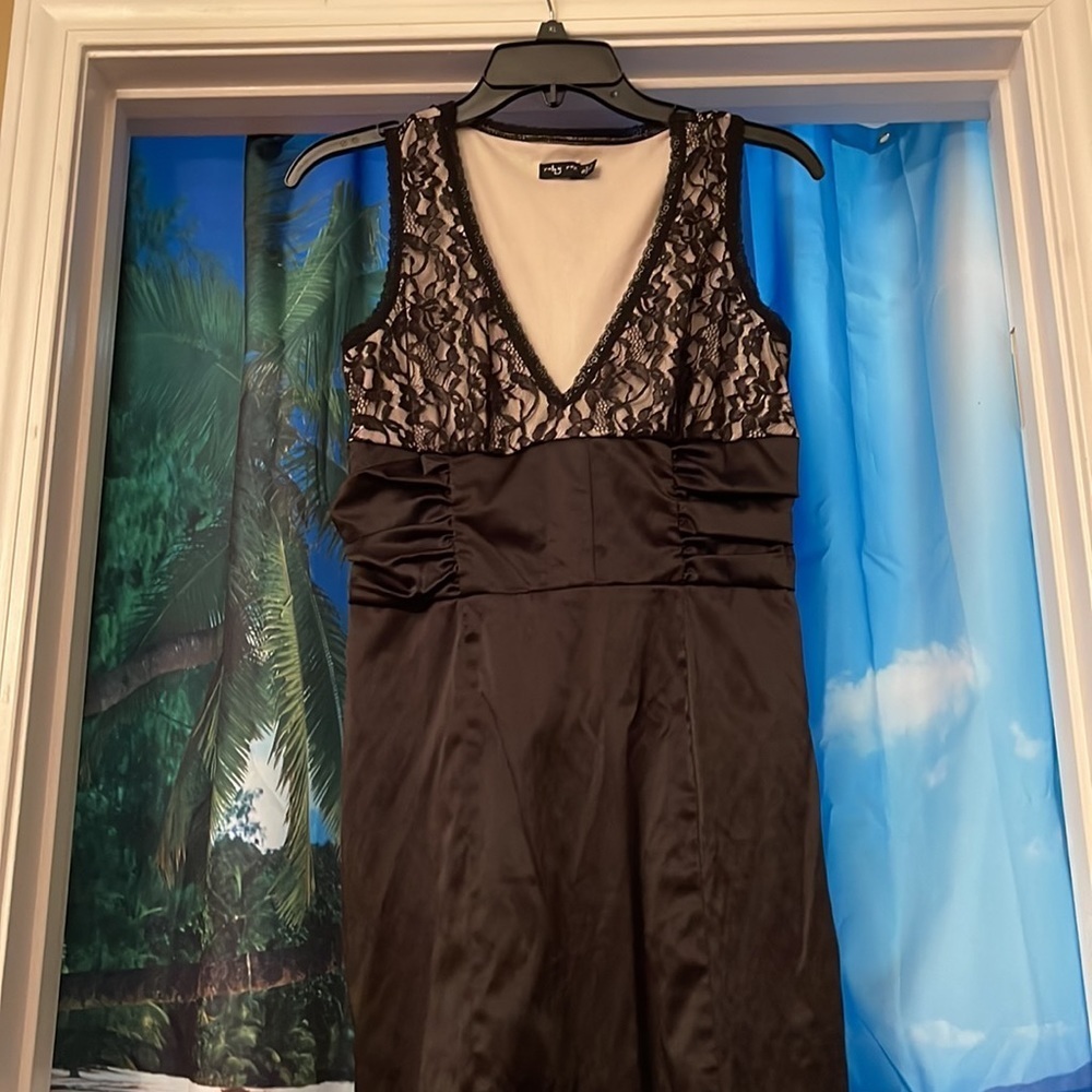 Pretty Ruby Rox dress 9 - Picture 4 of 9